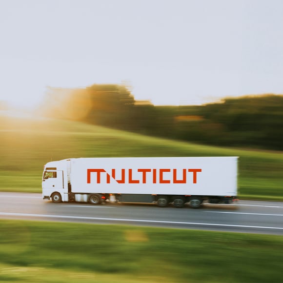 Multicut kundecase: Ny visuel identitet og kommunikationsstrategi med HubSpot CMS og CRM udviklet af FXA