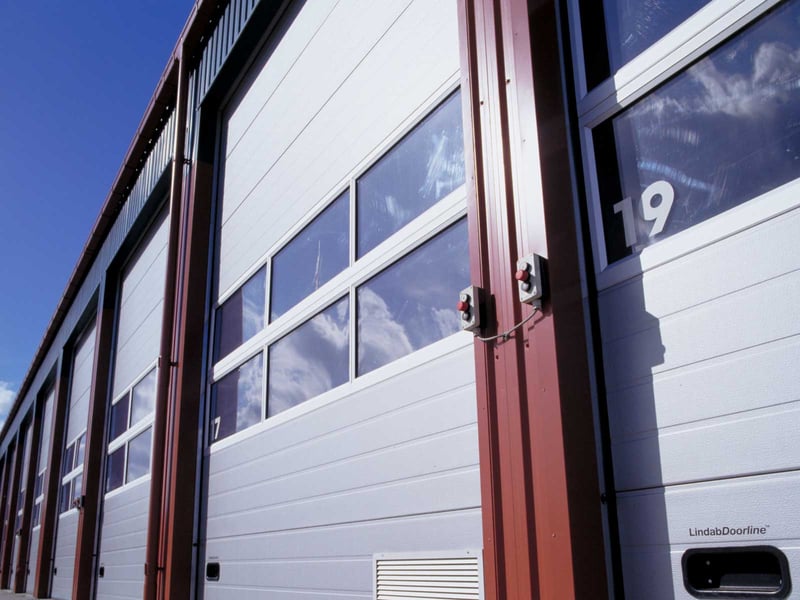 FXA-Lindab-Porte-Industri-porte-02