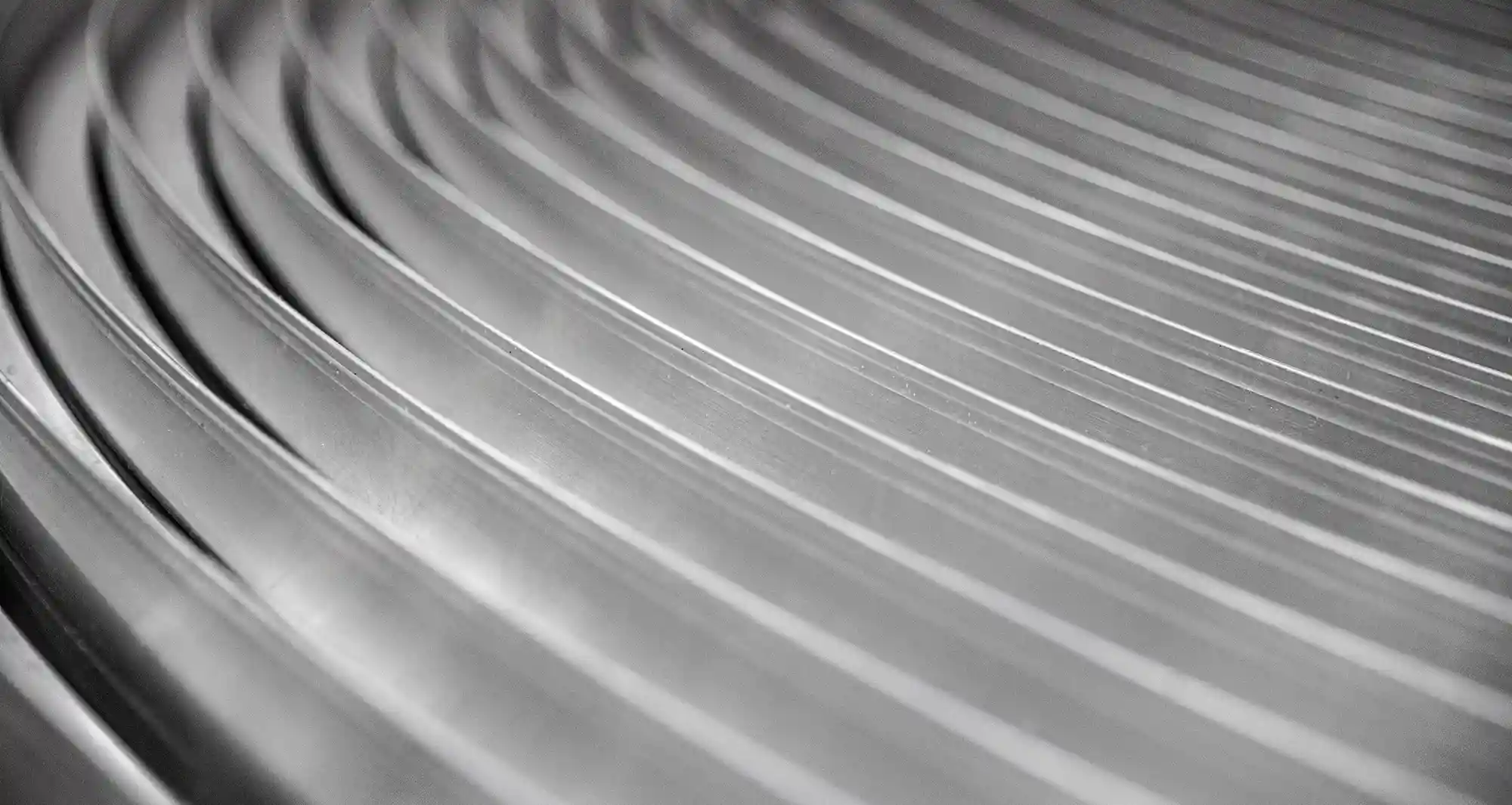 FXA-Website-Cases-Sjolund-Curved-Metal